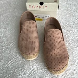 Sz 8.5 Peach Slip ins